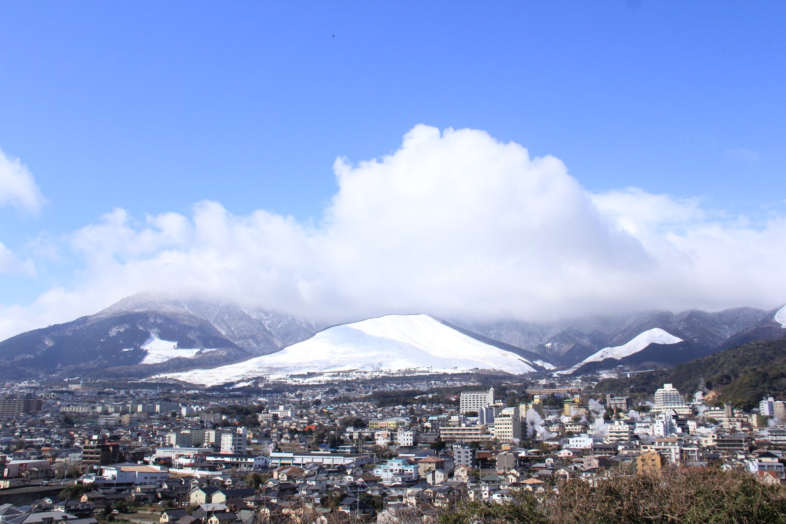 湯けむり展望台からの扇山