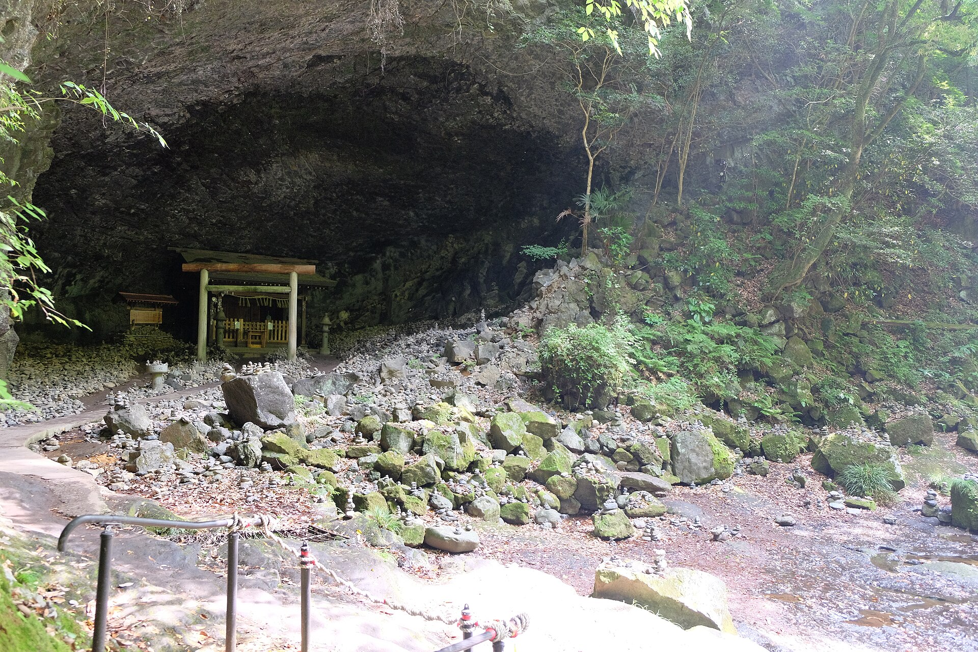 天安河原